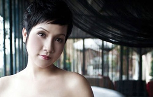 Mỹ Linh bị đàn em xóc 