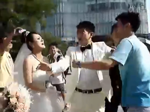 Bị cướp chú rể ngay trong ngày cưới