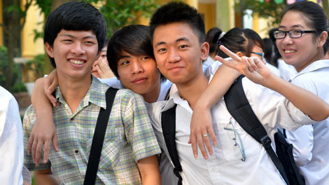 Bài thi tốt nghiệp với con kái, bít rùi...