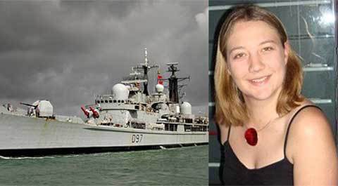 Phát hiện xác chết nữ trên tàu chiến