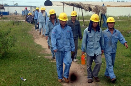 Nhà thầu nước ngoài phải ưu tiên lao động VN