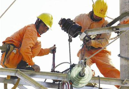 DN kêu thiếu điện, EVN nói chỉ hụt 3%