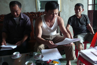 500 người khổ sở vì 'đầu ra' của đàn gà