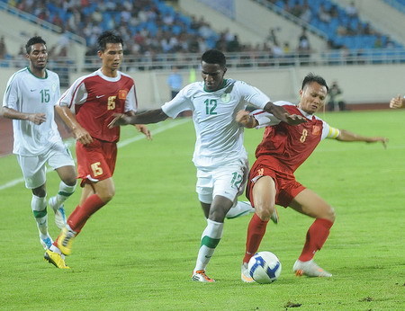 Olympic Việt Nam thua đau do hàng thủ