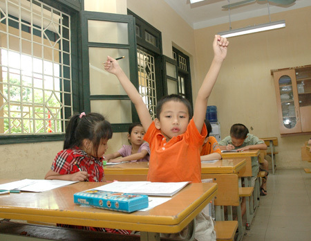 Học sinh cao 1m sẽ ngồi ghế 26cm