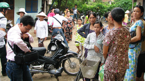 Cả chợ 'hồn xiêu phách lạc' vì chủ hụi