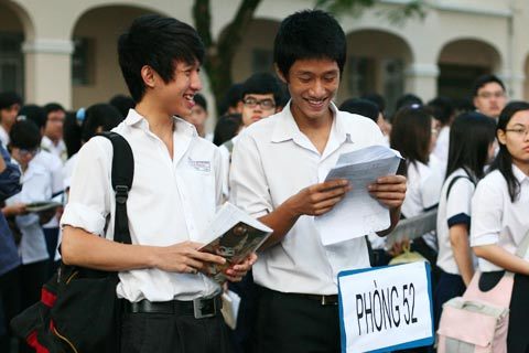 Treo giải bạc tỷ dụ con thi đại học