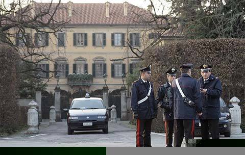 Biệt thự của Thủ tướng Italy là nhà thổ?