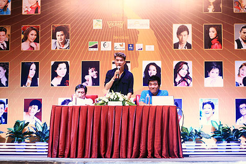 Đàm Vĩnh Hưng làm show hướng về miền Trung