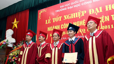 Trên 93% SV tốt nghiệp có việc đúng chuyên môn