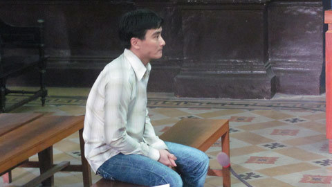 Bị hiếp, thiếu nữ 11 tuổi có con với anh nuôi