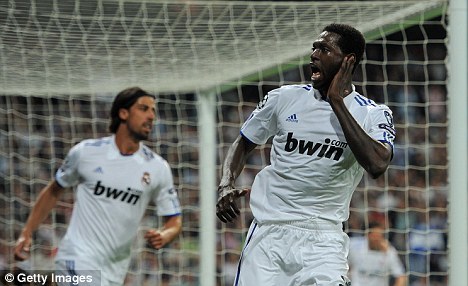 Adebayor vẫn chờ lời mời từ Real