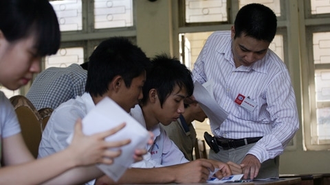 Để đạt điểm cao môn Toán, Lý , Hoá