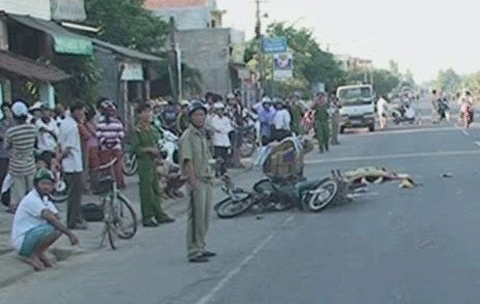 Mẹ đưa con đi thi bị tai nạn tử vong