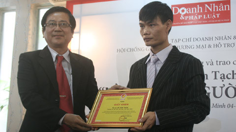 Kỹ sư phát hiện lỗi của Toyota VN lại được khen