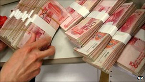 Hành trình quan tham TQ ôm tiền ra nước ngoài