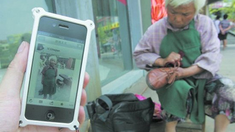 Tìm thấy mẹ mất tích 5 năm nhờ mạng xã hội