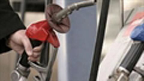 Hàng triệu người Anh bỏ ôtô do giá xăng đắt đỏ