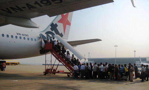Hôm nay ngày 8/7 vé máy bay chỉ có 350 nghìn đồng