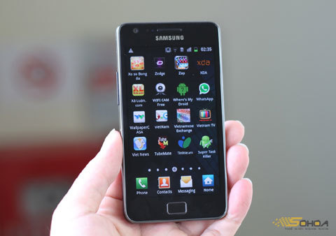Galaxy S II chính hãng 13,5 triệu