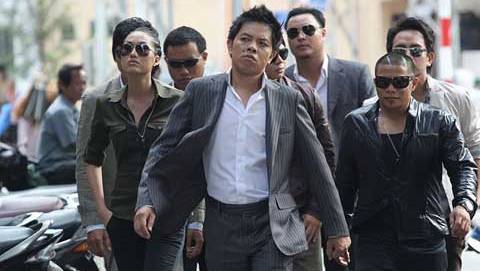 Thái Hòa hóa thân thành đại ca Long Ruồi