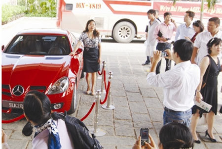 Đằng sau việc đóng cửa Agel Việt Nam