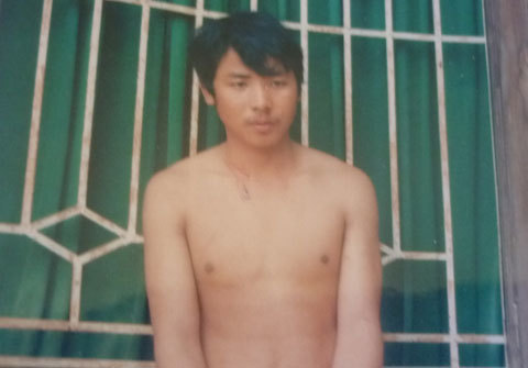 Khôn khéo, bé gái thoát khỏi 'yêu râu xanh'