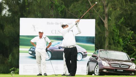 Mercedes Trophy 2011: Mescedes “cưng chiều” khách hàng