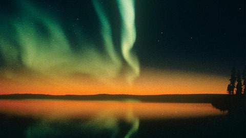 Đến Iceland ngắm mặt trời lúc... nửa đêm