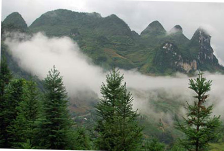 Top 10 ngọn núi đẹp bạn nên khám phá