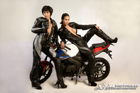 Chân dài 'đốt nóng' Vietnam Motor Cub Prix