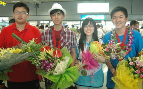 Thi Olympic là sân chơi, 'trường đời' mới lớn