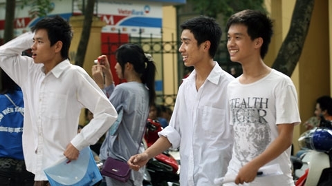 Điểm thi thấp hơn chuẩn 0,5-1 điểm có được ưu tiên?