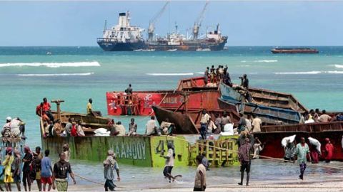 Cướp biển Somalia: Bên trong thế giới bí ẩn