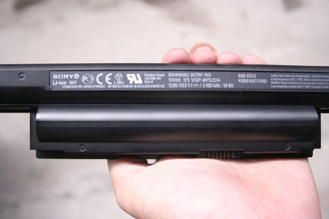 Sử dụng laptop thế nào để không bị chai pin?