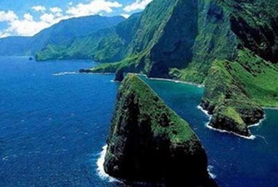 Những hòn đảo biết khóc, biết cười