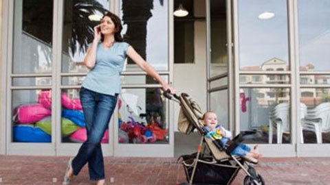 Chồng nghiện, vợ đương nhiên được quyền nuôi con?