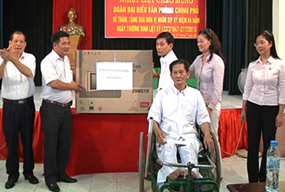 Văn phòng Chính phủ thực hiện nhiều hoạt động đền ơn đáp nghĩa