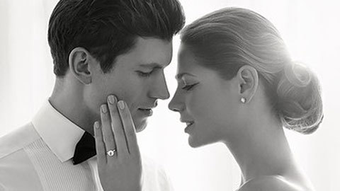 Là người vợ tốt để chồng quên chuyện cũ