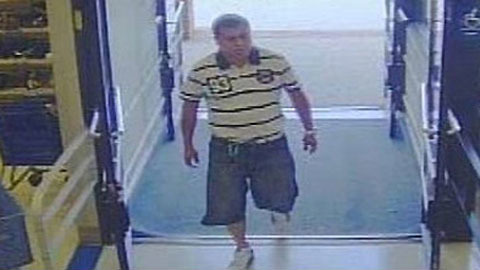 Thiếu nữ Mỹ phát hoảng vì nạn rạch mông