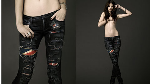 Jeans rách bụi bặm cho cô nàng ngổ ngáo