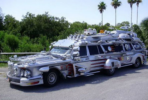 10 xe limousine tự chế ấn tượng nhất thế giới