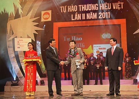 Bkav đoạt Cup “Tự hào Thương hiệu Việt”
