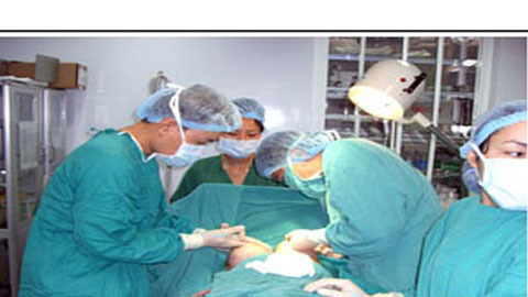 Khoảng tối tại phòng phẫu thuật thẩm mỹ