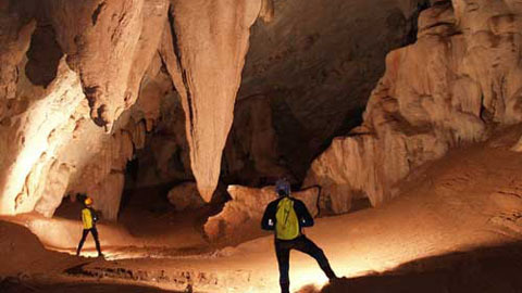 Phát hiện 2 hang kỳ vĩ ở Phong Nha - Kẻ Bàng
