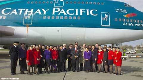 Phi công, tiếp viên Cathay lộ ảnh sex trên máy bay
