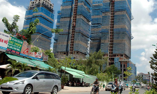 Địa ốc TP.HCM: Giá hợp lý trong hoài nghi