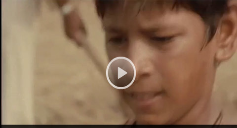 Cậu bé Ấn Độ đấu tranh cho cuộc sống khác