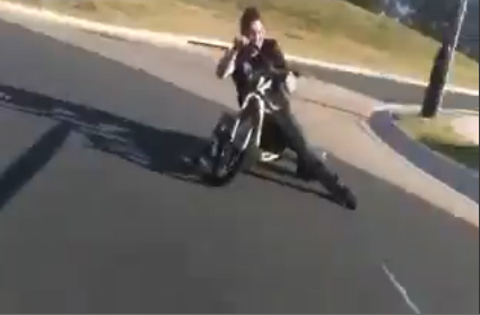 Hậu quả tai hại của chế xe 3 bánh