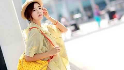 Sắc vàng xuống phố mùa thu